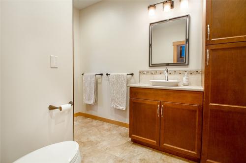3266 Airport Way, Revelstoke, BC - Indoor Photo Showing Bathroom