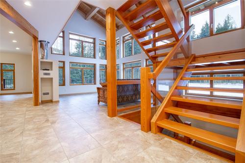 3266 Airport Way, Revelstoke, BC - Indoor Photo Showing Other Room