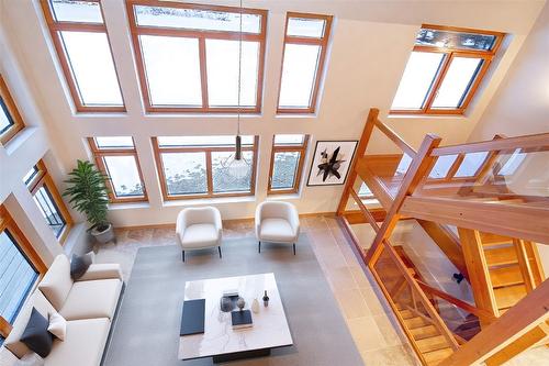 3266 Airport Way, Revelstoke, BC - Indoor Photo Showing Other Room