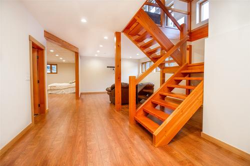 3266 Airport Way, Revelstoke, BC - Indoor Photo Showing Other Room