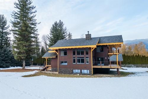 3266 Airport Way, Revelstoke, BC - Outdoor
