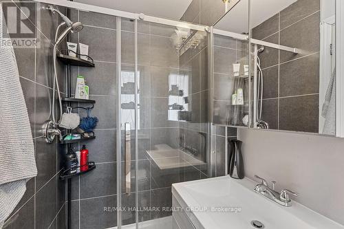 217 Dovercourt Avenue, Ottawa, ON - Indoor Photo Showing Bathroom