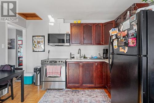 217 Dovercourt Avenue, Ottawa, ON - Indoor Photo Showing Kitchen