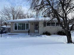 1418 Somerville AVE  Winnipeg, MB R3T 1C2