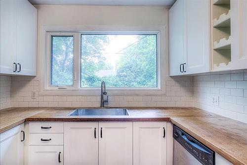 1418 Somerville Ave, Winnipeg, MB 