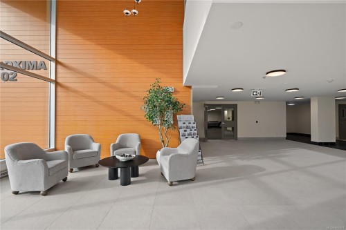 303-1102 Esquimalt Rd, Esquimalt, BC - Indoor Photo Showing Other Room