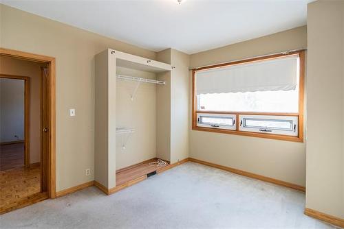 162 Monck Ave, Winnipeg, MB 