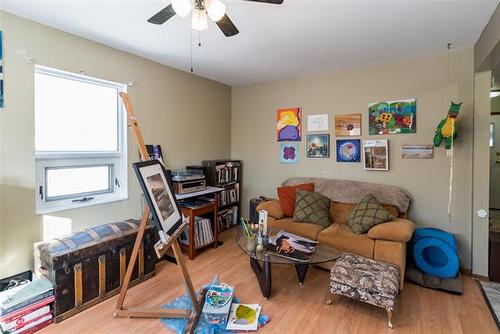 162 Monck Ave, Winnipeg, MB 