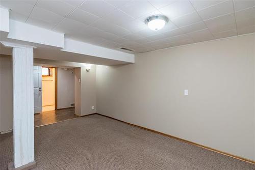 162 Monck Ave, Winnipeg, MB 