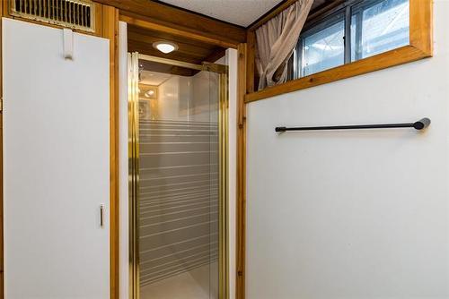 162 Monck Ave, Winnipeg, MB 