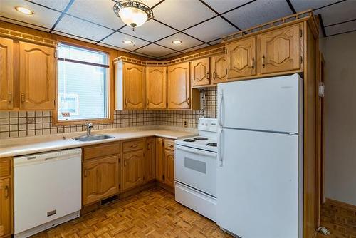 162 Monck Ave, Winnipeg, MB 