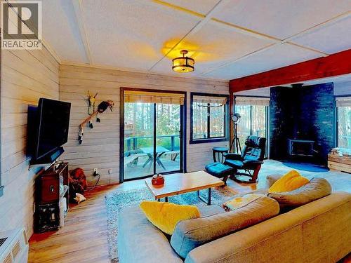 1283 Tennyson Rd, Savary Island, BC - Indoor