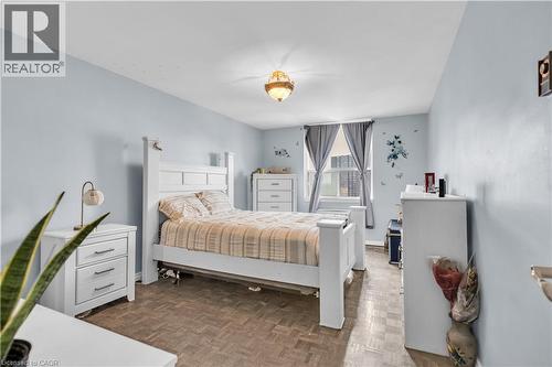 511 The West Mall Drive Unit# 1108, Toronto, ON - Indoor Photo Showing Bedroom