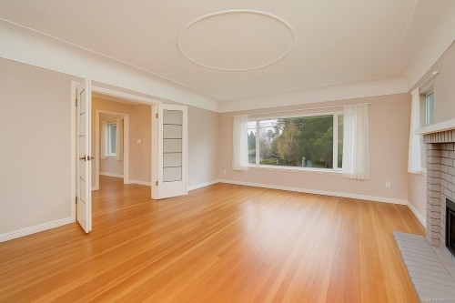 3059 Admirals Rd, Saanich, BC 