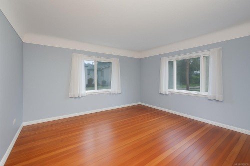 3059 Admirals Rd, Saanich, BC 