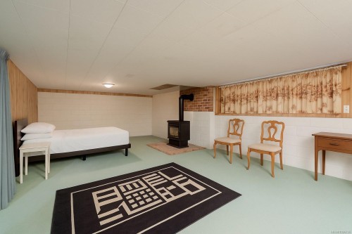 3059 Admirals Rd, Saanich, BC 