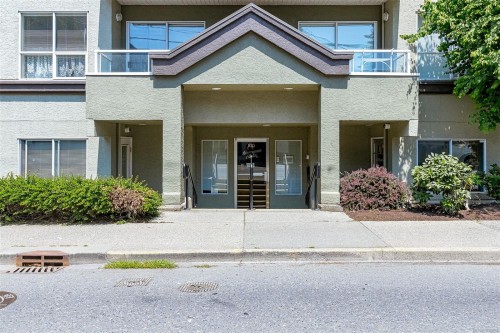 102 & 103-832 Fisgard St, Victoria, BC 