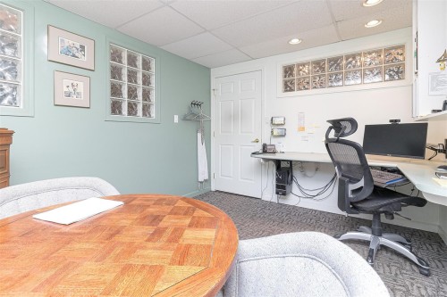 102 & 103-832 Fisgard St, Victoria, BC 