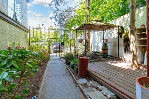 102 & 103-832 Fisgard St, Victoria, BC 