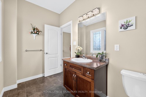 408 Gravel Ridge Trail, Kitchener, ON - Indoor Photo Showing Bathroom