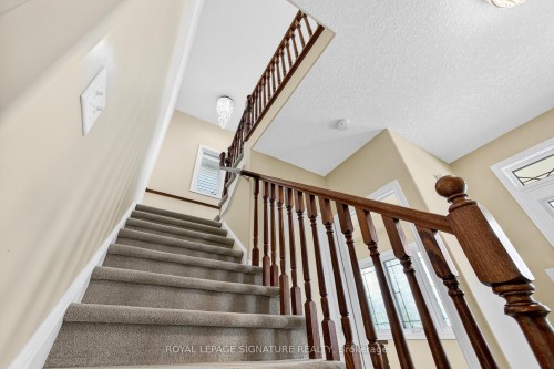408 Gravel Ridge Trail, Kitchener, ON - Indoor Photo Showing Other Room