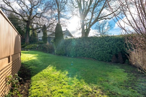 4285 Caen Rd, Saanich, BC 