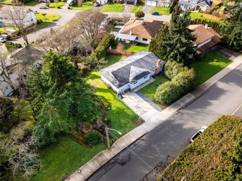 4285 Caen Rd, Saanich, BC 