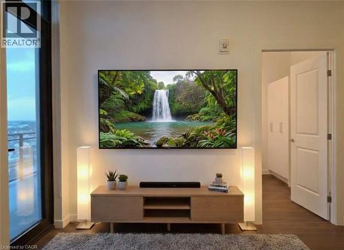 181 King Street Unit# 1509, Waterloo, ON - Indoor Photo Showing Other Room