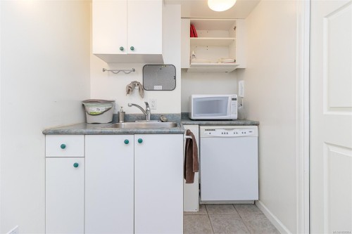 102 & 103-832 Fisgard St, Victoria, BC 