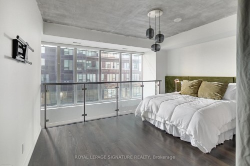 811-150 East Liberty Street, Toronto, ON - Indoor Photo Showing Bedroom