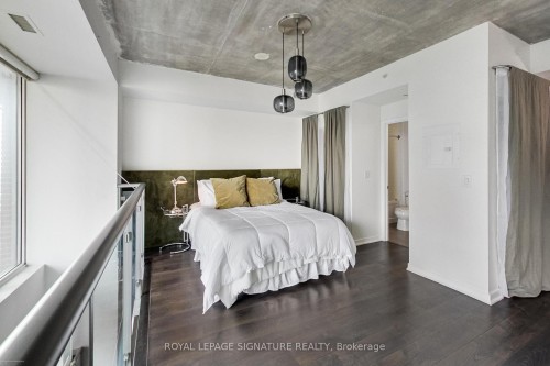 811-150 East Liberty Street, Toronto, ON - Indoor Photo Showing Bedroom