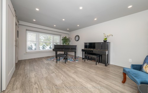 6 Deerbrook Trail, Toronto, ON - Indoor