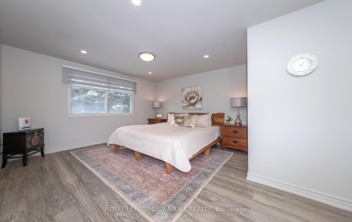 6 Deerbrook Trail, Toronto, ON - Indoor Photo Showing Bedroom