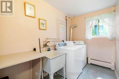 256 Oxford Street, Ingersoll (Ingersoll - South), ON - Indoor Photo Showing Laundry Room