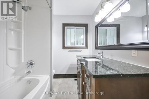 111 Balm Beach Road E, Tiny, ON - Indoor Photo Showing Bathroom