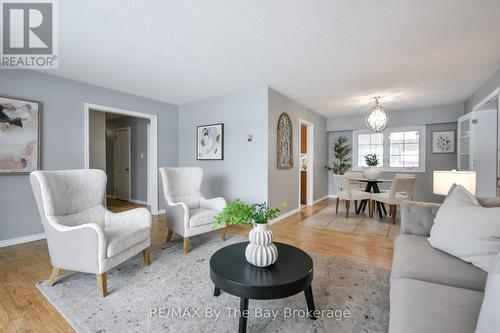 111 Balm Beach Road E, Tiny, ON - Indoor Photo Showing Living Room