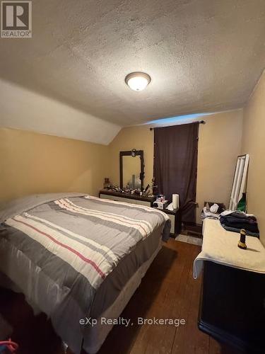 1775 4Th Avenue W, Owen Sound, ON - Indoor Photo Showing Bedroom