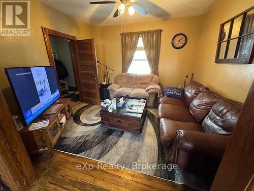 1775 4Th Avenue W, Owen Sound, ON - Indoor Photo Showing Other Room