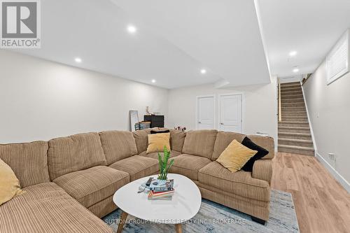 2709 Delmar Street, Kingston (City Northwest), ON - Indoor Photo Showing Living Room
