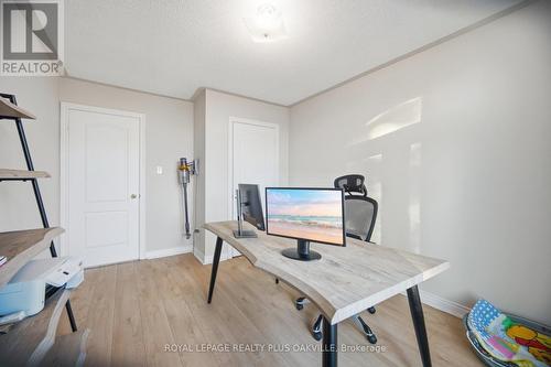 3395 Trelawny Circle, Mississauga, ON - Indoor