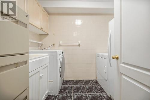 3395 Trelawny Circle, Mississauga, ON - Indoor Photo Showing Laundry Room