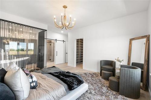 22 Avonlynn Court, Winnipeg, MB - Indoor Photo Showing Other Room