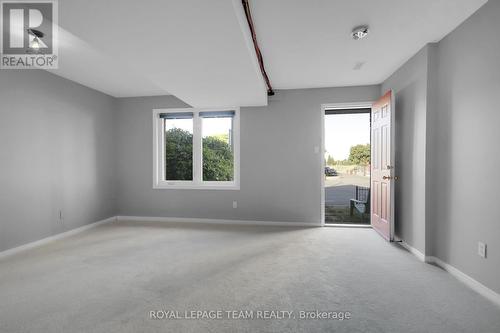 89 Thornbury Crescent, Ottawa, ON - Indoor Photo Showing Other Room
