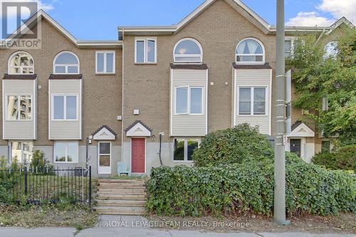 89 Thornbury Crescent, Ottawa, ON - Outdoor With Facade