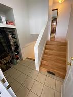 Impressive Foyer, with vaulted ceiling / closet - 