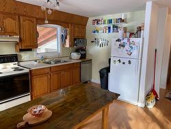 Plenty of cabinets - 