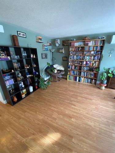 111 2Nd Avenue S, Swan River, MB - Indoor Photo Showing Other Room