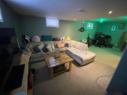 111 2Nd Avenue S, Swan River, MB - Indoor Photo Showing Other Room