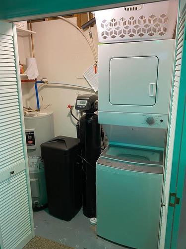 111 2Nd Avenue S, Swan River, MB - Indoor Photo Showing Laundry Room