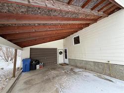 Carport & Garage - 